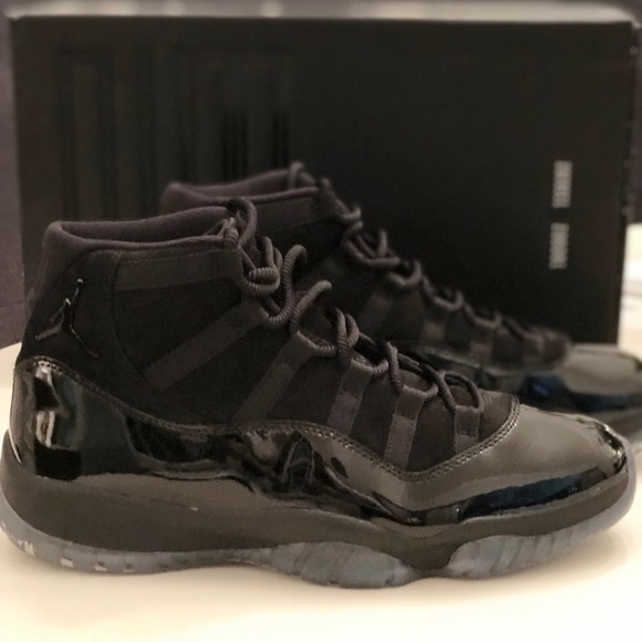 Jordan 11 Cap and Gown (Prom Nights) - Picture 1 of 5